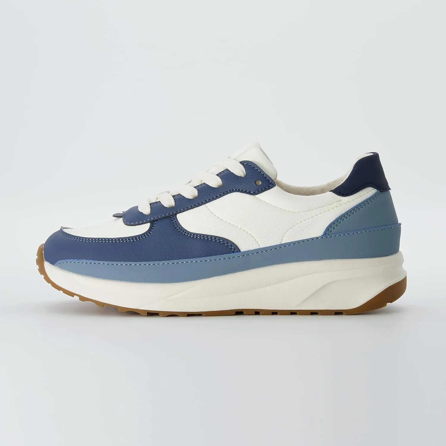 CUSHIONAIRE Women's Score lace up Sneaker  Comfort Foam, Wide Widths Available