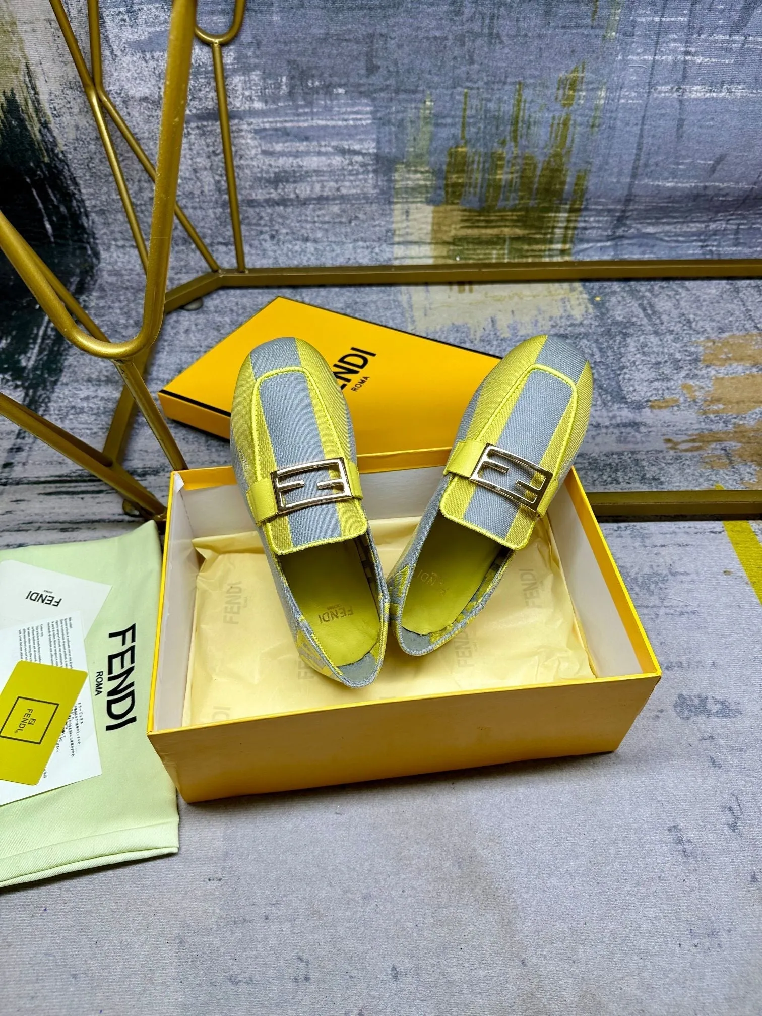 FENDI LOAFERS GOLD LEMON IN HARDWARE GREY MIX FENDI CANVAS Flexible customer care BAGUETTE YELLOW Low-cost