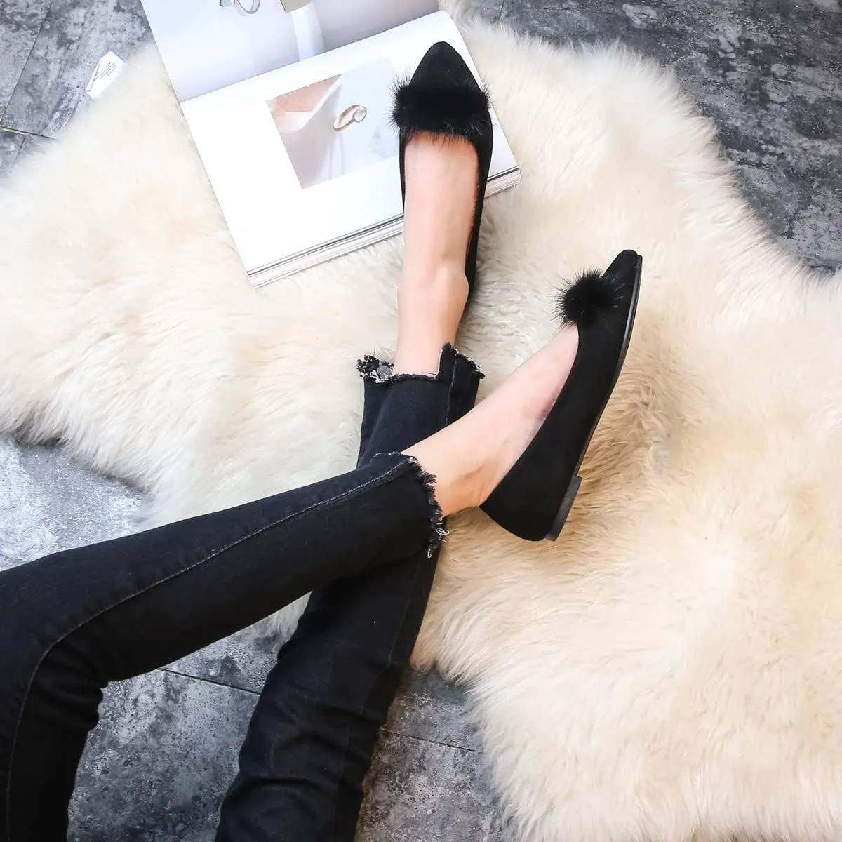JiangWei Shu Women's Faux Fur Ballet Flats Winter Warm Pointed Toe Slip On Daily Walking Cozy Shoes