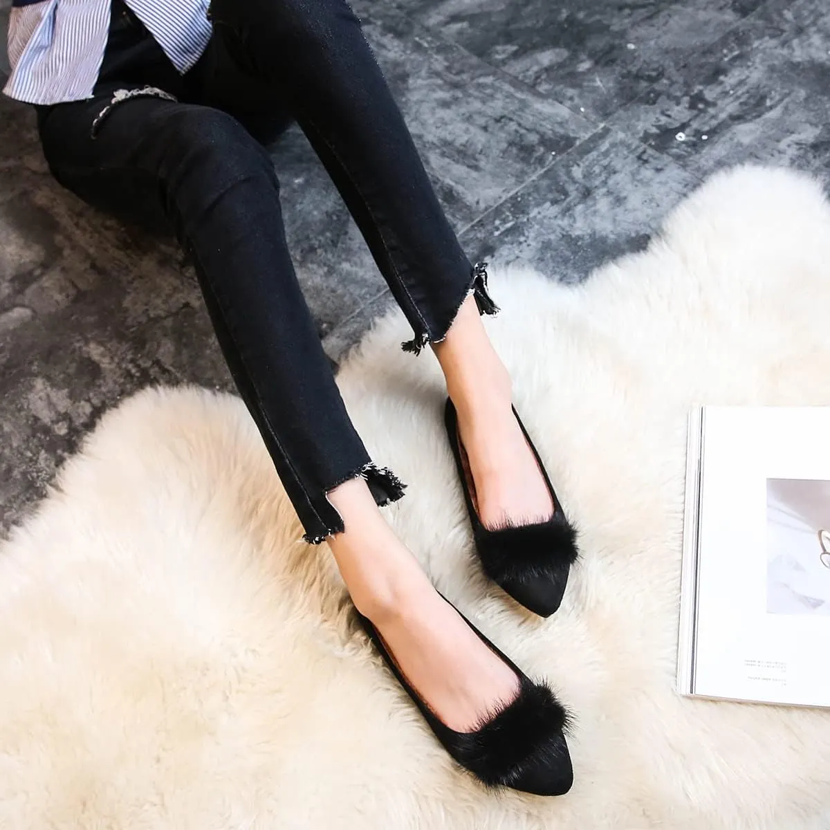 JiangWei Shu Women's Faux Fur Ballet Flats Winter Warm Pointed Toe Slip On Daily Walking Cozy Shoes