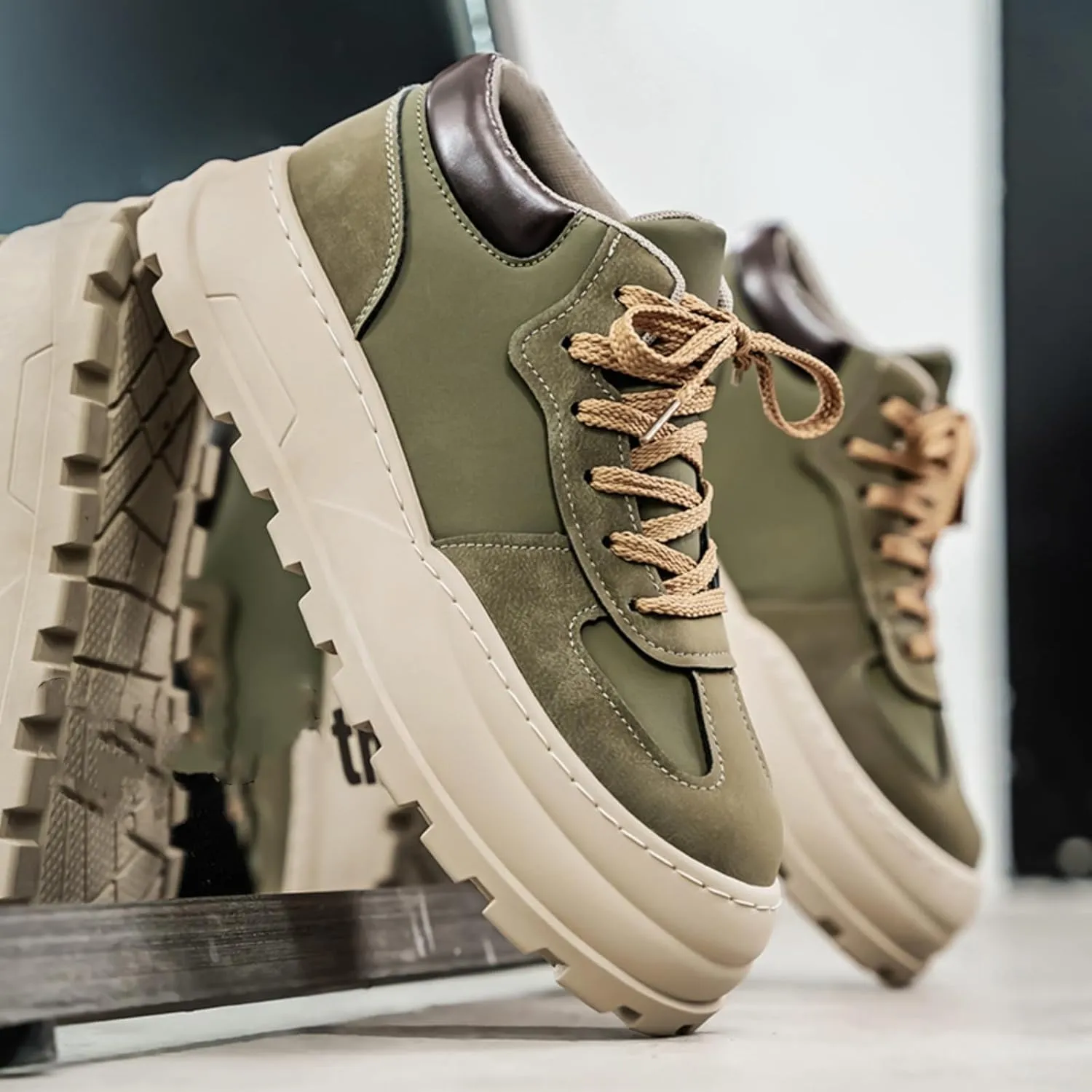 Mens Fashion Suede Leather Lace Up Platform Sneakers Casual Retro Round Toe Non Slip Flats Orthotic Sport Shoes for Walking Daily Travel