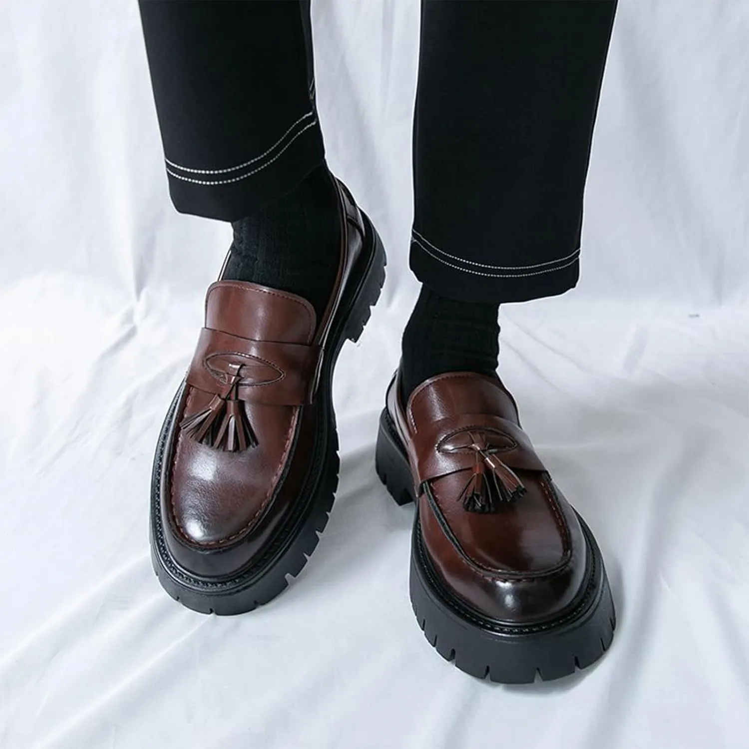 Men's Leather Tassel Platform Penny Loafers Comfort Wide Round Toe Non Slip Lug Sole Slip On Dress Shoes Business Office Casual Shoes