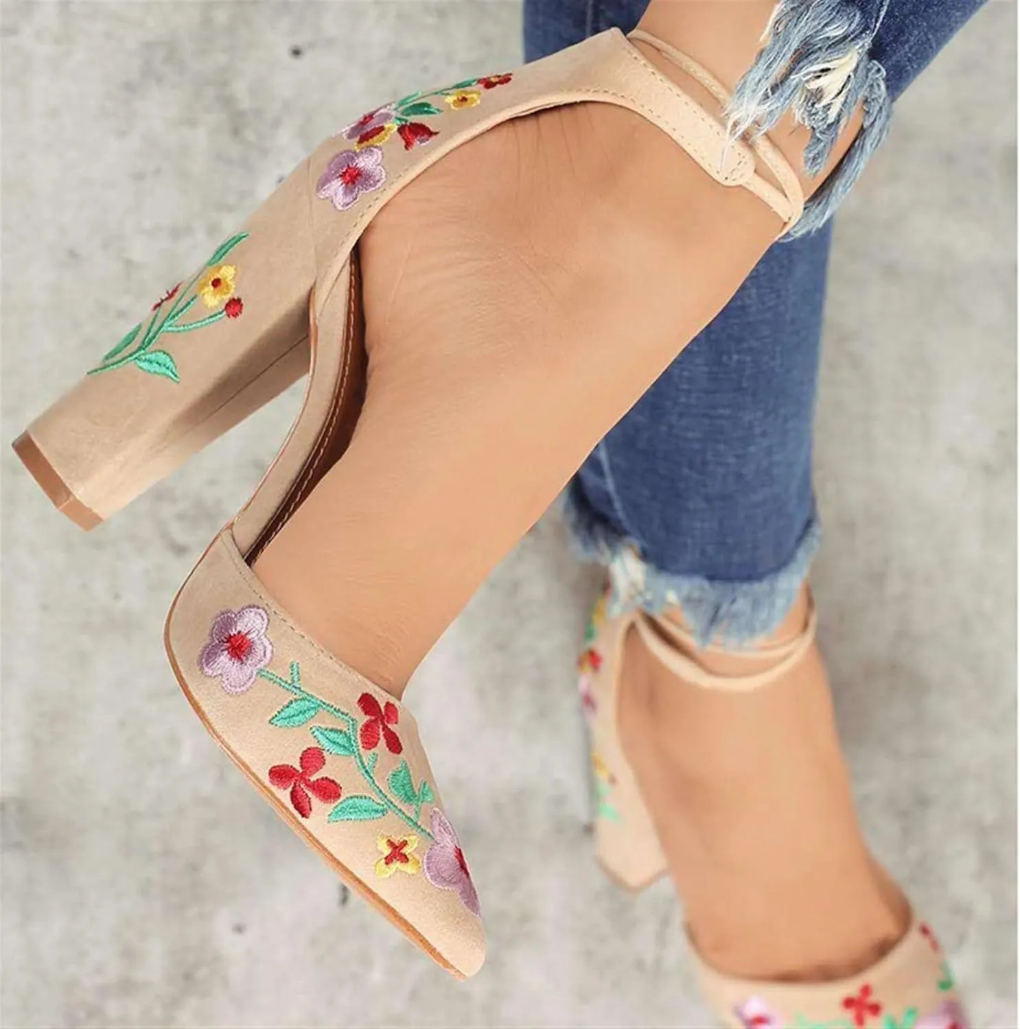 Pointed Toe Floral Embroidered Backless High Heel Fashion Slip On Ankle Strap Chunky Heels Shoe Boho Single Pumps Sandals for Dinner Party Bridesmaids