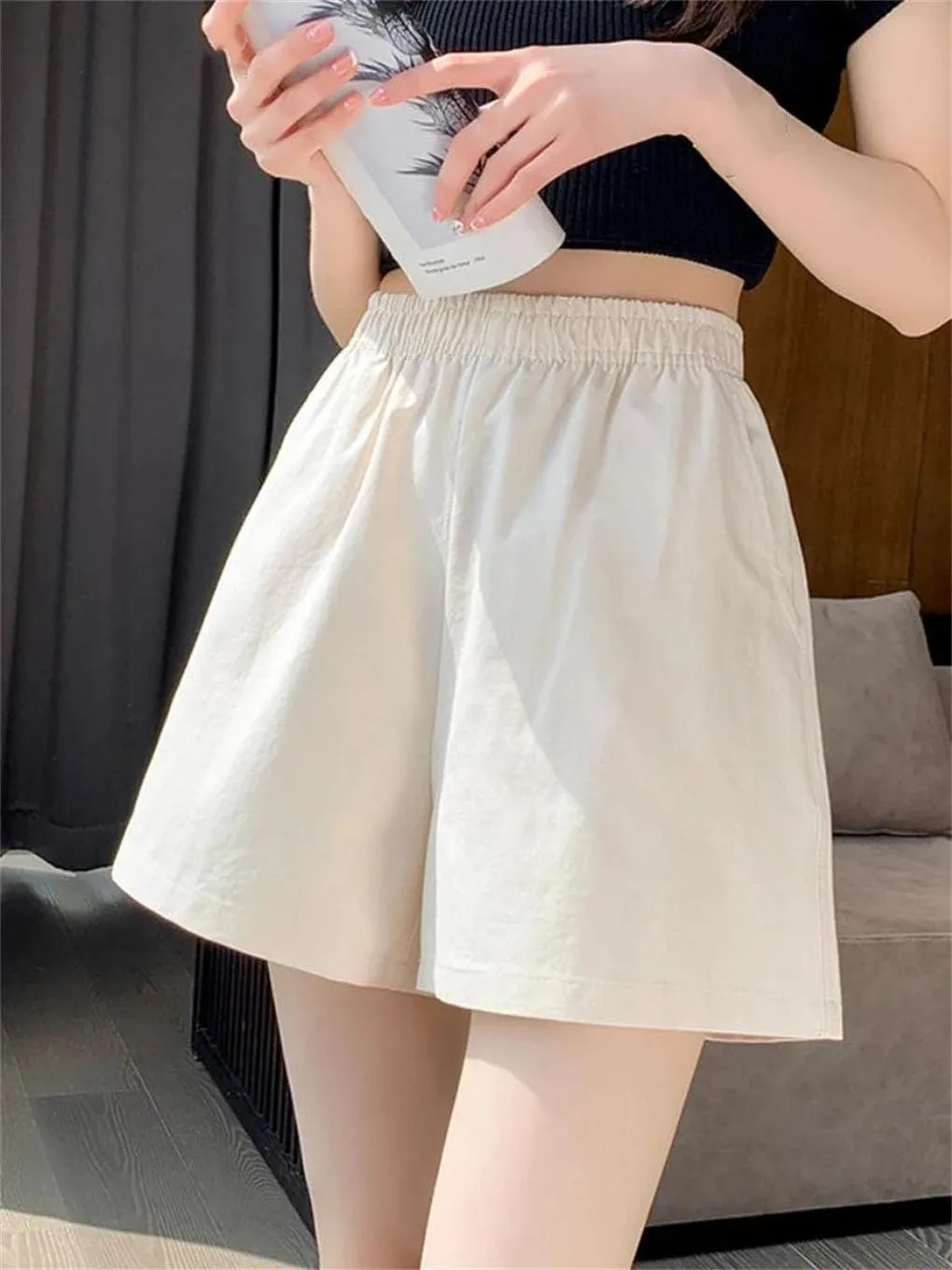 Simple and Comfortable A-Line Casual Cotton Shorts Elastic Waist Loose Solid Color Pants