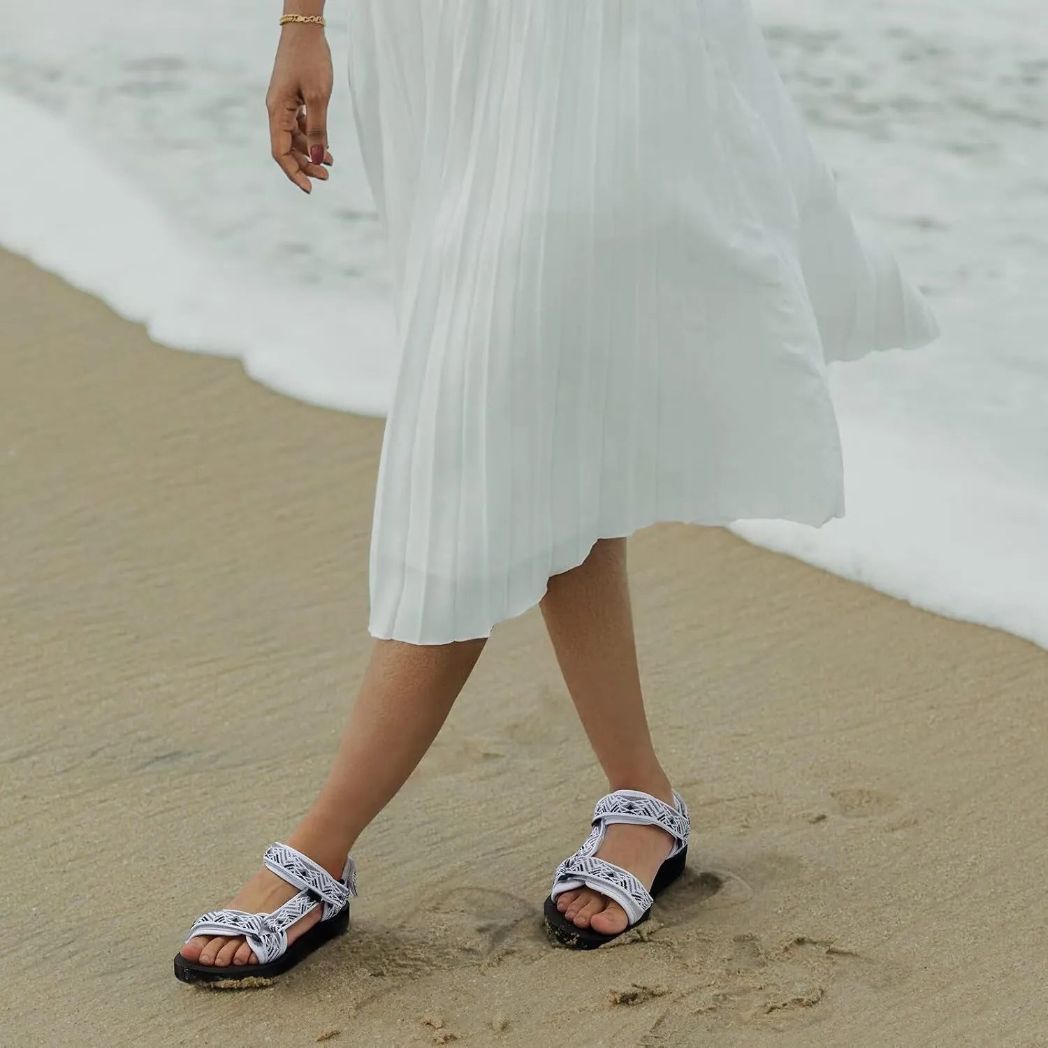Women Hiking Sandals Casual Lightweight Water Sandal With Arch Support Yoga Mat Insole Outdoor Sport Beach Shoes