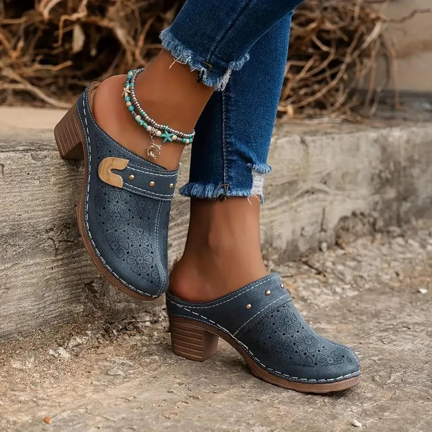 Women's Floral Cut Out Sandals,Closed Toe Chunky Heel Mules Fashionable Simple Comfortable Summer Stylish Footwear for Summer Vacation & Parties