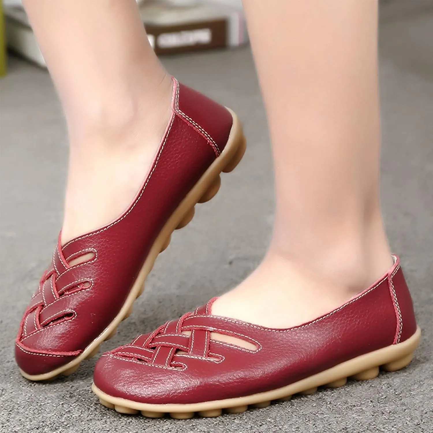 Womens Loafers 2024 Slip-On Loafers Flats Shoes Dressy Moccasins Driving Penny Loafers Flats Comfortable Casual Work Shoes